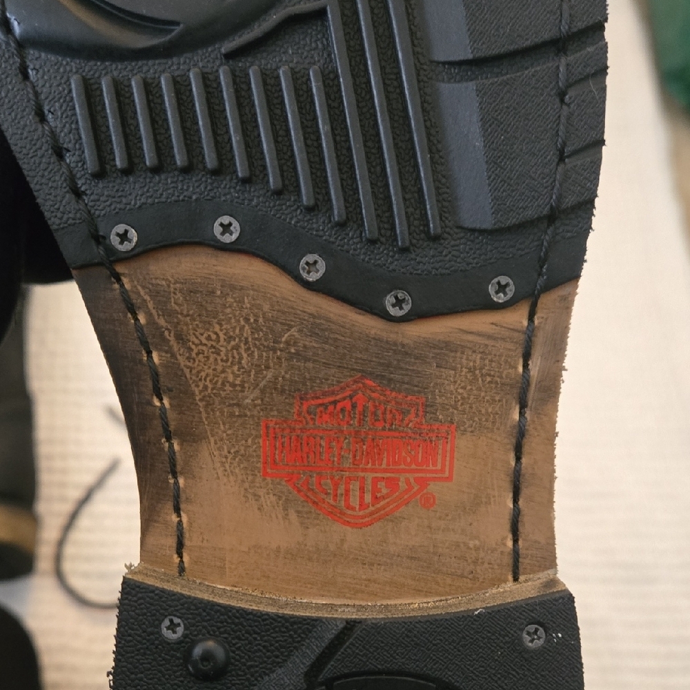 **NEW* Harley-Davidson Riding Boots - Picture 9 of 11